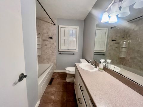 Tiny photo for 209 Baker Drive, Metropolis, IL 62960 (MLS # 12551519)