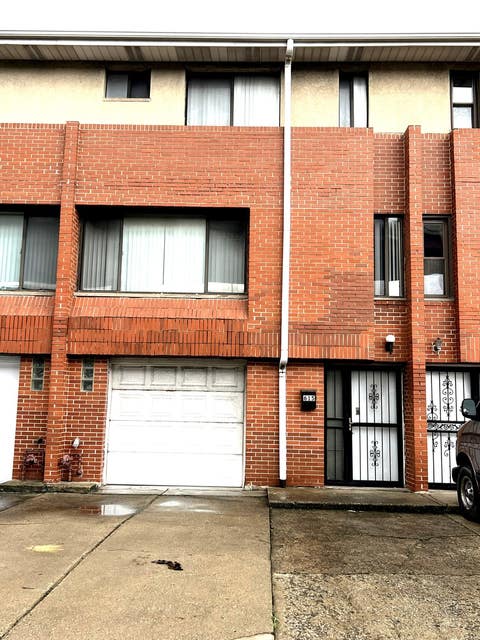 Photo of 615 W 25th Place, Chicago, IL 60616 (MLS # 12725641)