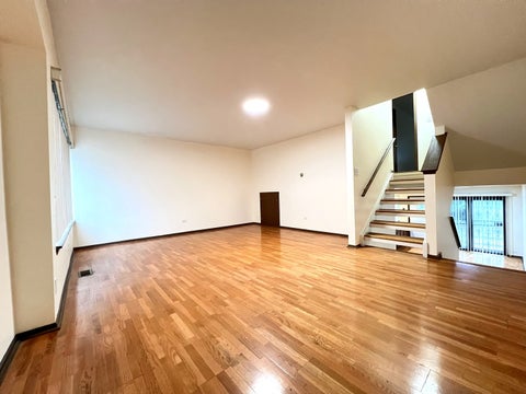 Tiny photo for 615 W 25th Place, Chicago, IL 60616 (MLS # 12725641)
