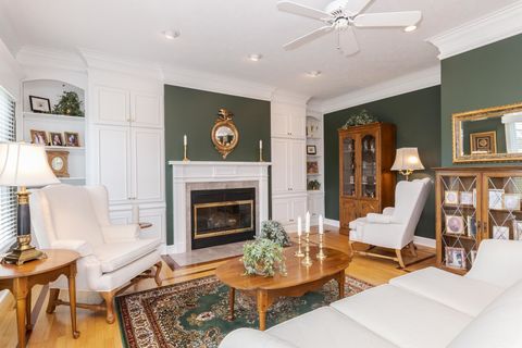 Tiny photo for 3 Jill Court, Bloomington, IL 61701 (MLS # 12594176)