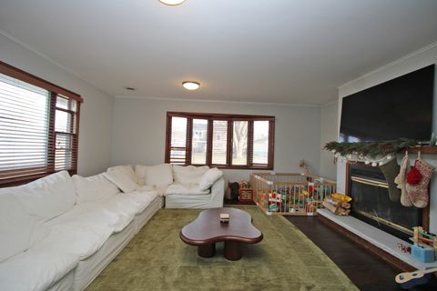 Tiny photo for 33 Johnathan Road, Lake Zurich, IL 60047 (MLS # 12540029)