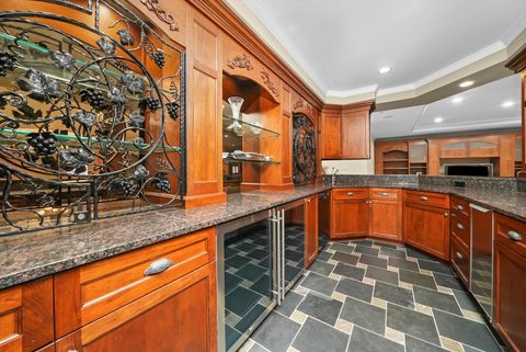 Tiny photo for 1 Kensington Drive, North Barrington, IL 60010 (MLS # 12447222)