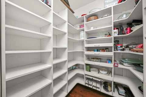 Tiny photo for 1 Kensington Drive, North Barrington, IL 60010 (MLS # 12447222)