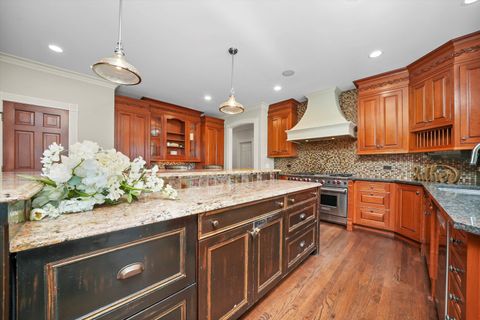 Tiny photo for 1 Kensington Drive, North Barrington, IL 60010 (MLS # 12447222)