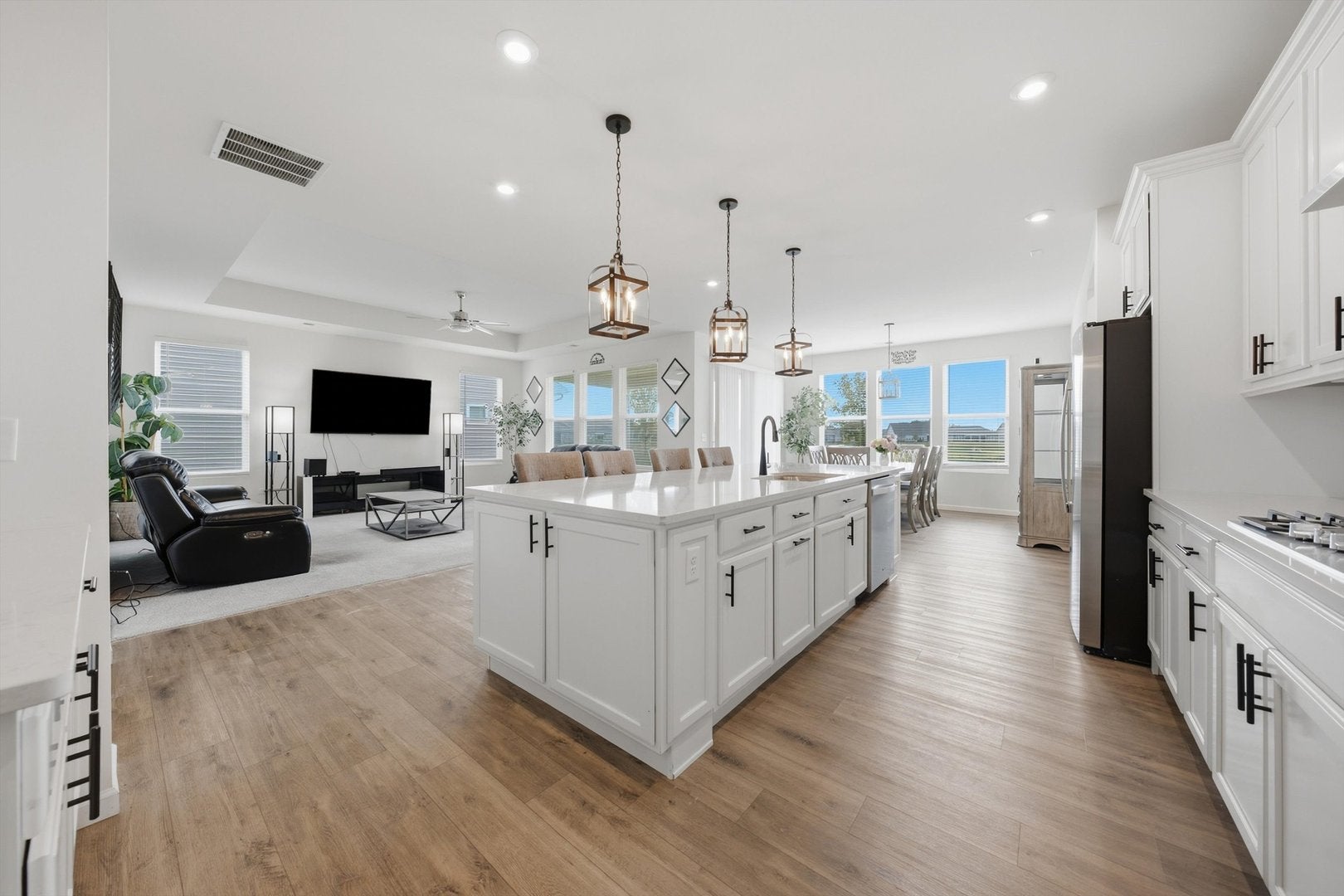 3195 Lincoln Prairie Boulevard