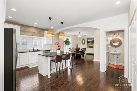 Tiny photo for 2042 Grove Street, Blue Island, IL 60406 (MLS # 12524195)