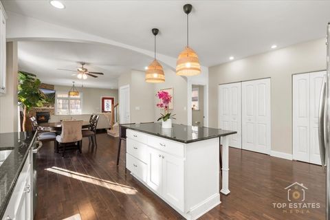 Tiny photo for 2042 Grove Street, Blue Island, IL 60406 (MLS # 12524195)