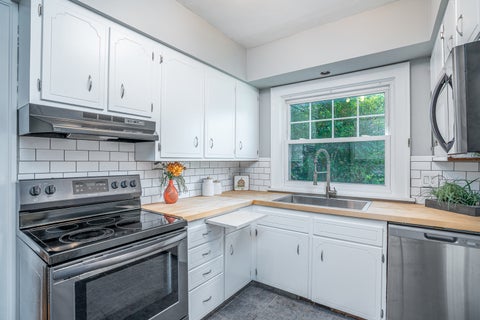Tiny photo for 2124 Highland Avenue, Davenport, IA 52803 (MLS # 12678960)