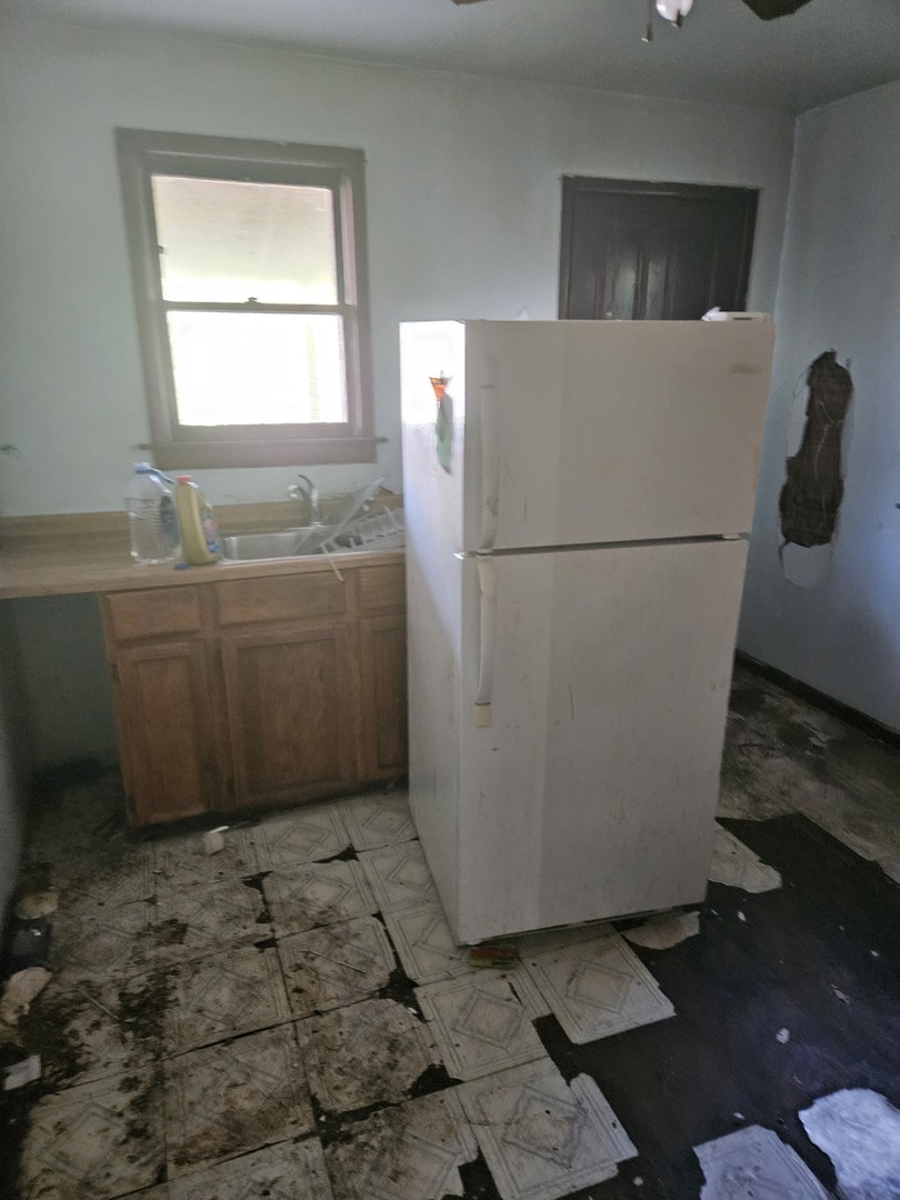 1744 N Keeler Avenue