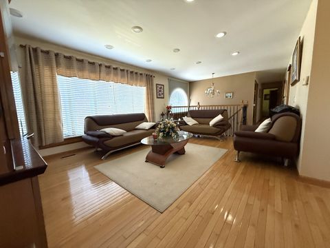 Tiny photo for 110 Andover Drive, Roselle, IL 60172 (MLS # 12589397)