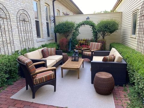 Tiny photo for 829 Stables Court W, Highwood, IL 60040 (MLS # 12606056)