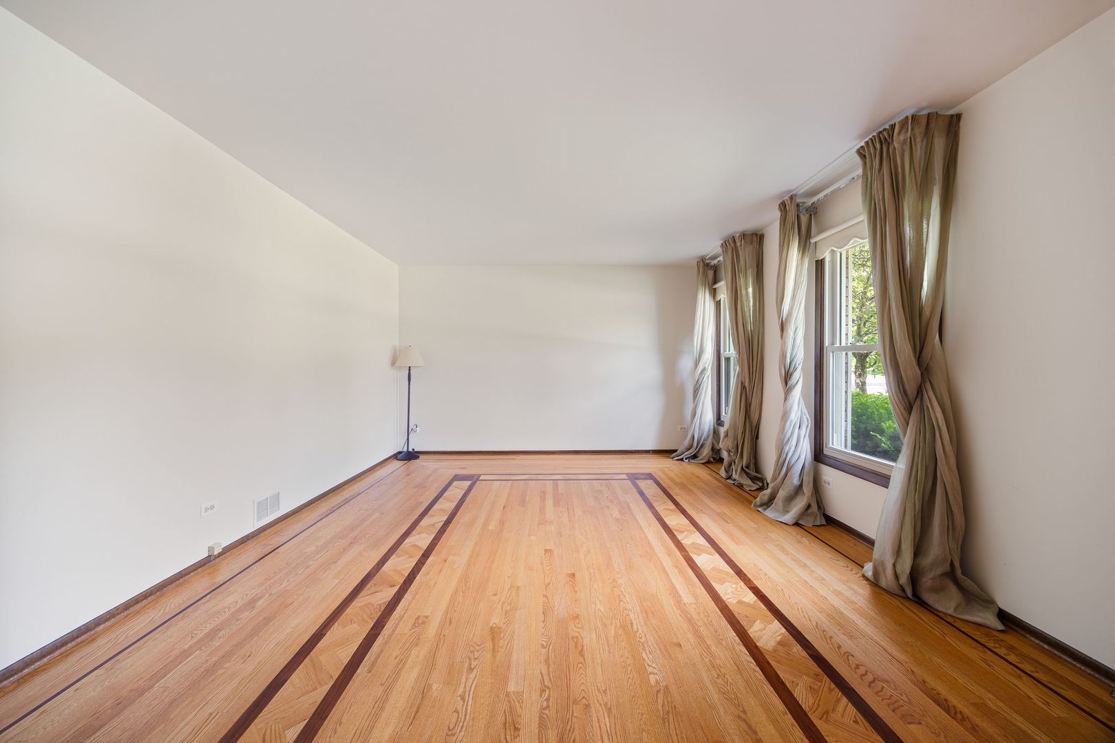 2218 N Williamsburg Street