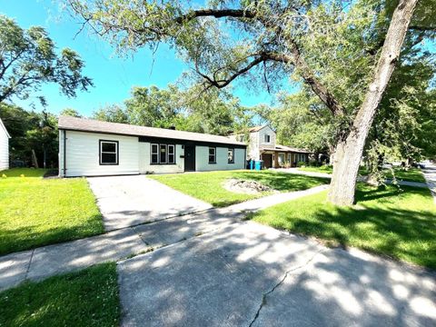 Photo of 2023 216th Street, Sauk Village, IL 60411 (MLS # 12676310)