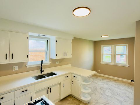 Tiny photo for 6542 W Windsor Avenue, Berwyn, IL 60402 (MLS # 12626014)