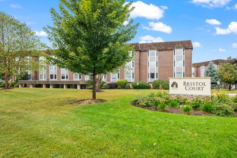 Tiny photo for 2300 Windsor Mall #1F, Park Ridge, IL 60068 (MLS # 12548212)