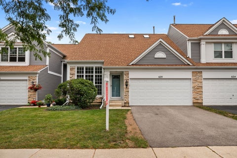 Tiny photo for 620 N CHARTER HALL Drive, Palatine, IL 60067 (MLS # 12749422)