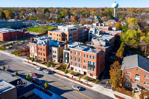 Tiny photo for 462 Pennsylvania Avenue #1S, Glen Ellyn, IL 60137 (MLS # 12522709)