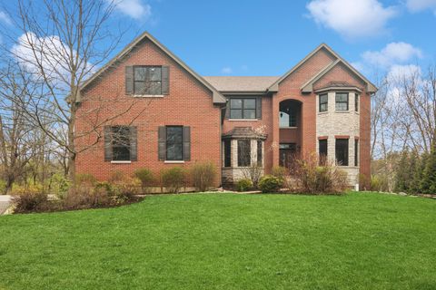 2 Charlestowne Court Lincolnshire IL 60069