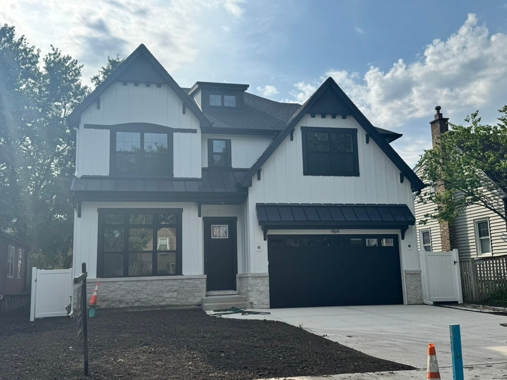 964 S Hillside Avenue