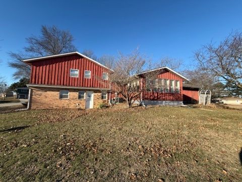 Tiny photo for 8 Pine Ridge Lane, Geneseo, IL 61254 (MLS # 12552779)