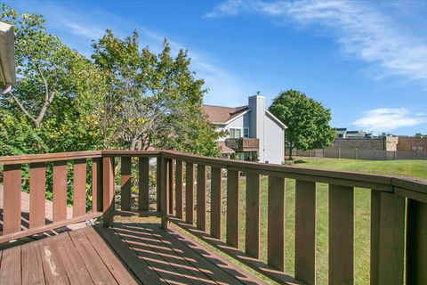 Tiny photo for 1309 Coldspring Road #1309, Carol Stream, IL 60188 (MLS # 12492019)