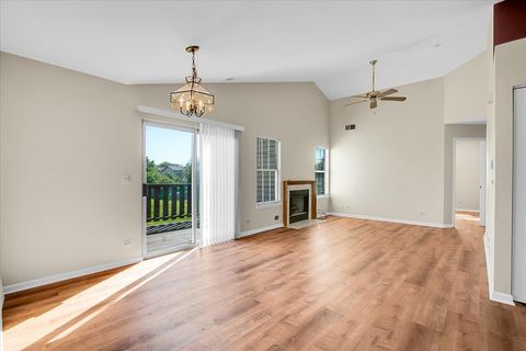 Tiny photo for 1309 Coldspring Road #1309, Carol Stream, IL 60188 (MLS # 12492019)