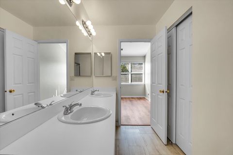 Tiny photo for 1309 Coldspring Road #1309, Carol Stream, IL 60188 (MLS # 12492019)