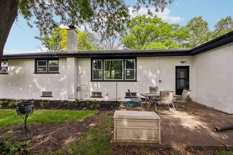 Tiny photo for 15725 New England Avenue, Tinley Park, IL 60477 (MLS # 12699369)