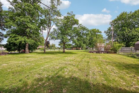 Tiny photo for 15725 New England Avenue, Tinley Park, IL 60477 (MLS # 12699369)