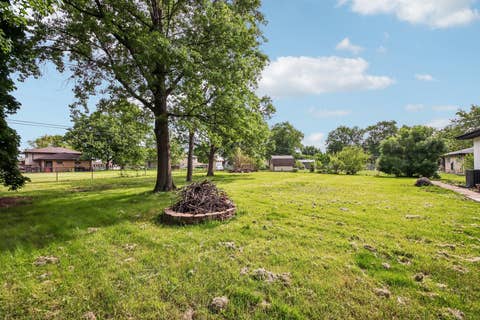Tiny photo for 15725 New England Avenue, Tinley Park, IL 60477 (MLS # 12699369)