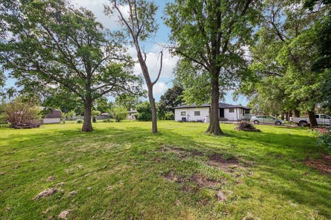 Tiny photo for 15725 New England Avenue, Tinley Park, IL 60477 (MLS # 12699369)