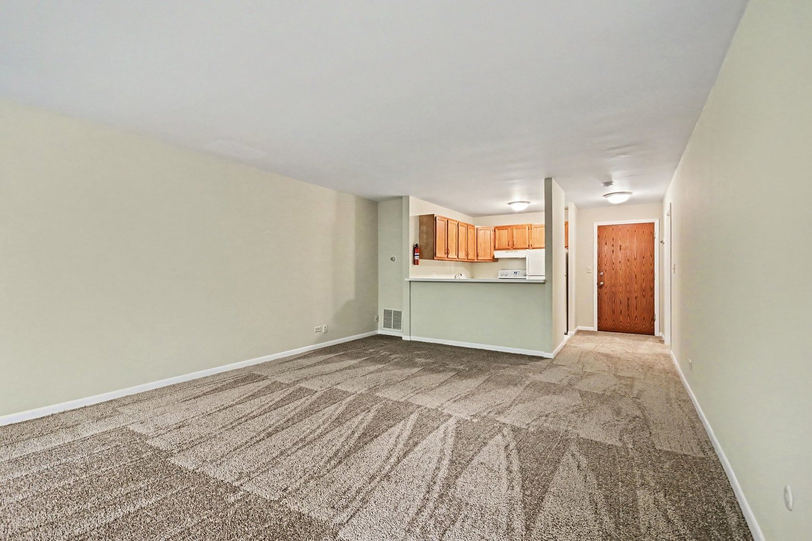 1833 FOUR LAKES Avenue 2D