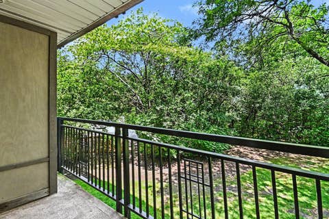Tiny photo for 1833 FOUR LAKES Avenue #2D, Lisle, IL 60532 (MLS # 12683275)