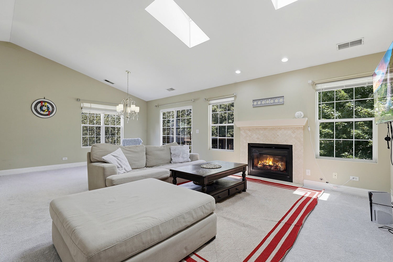 2481 Stoughton Circle