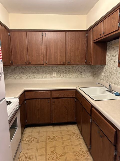 Tiny photo for 222 Madison Street #208, Joliet, IL 60435 (MLS # 12490784)