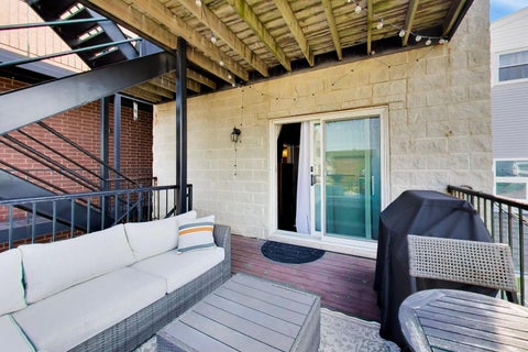 Tiny photo for 3250 N Damen Avenue #2, Chicago, IL 60618 (MLS # 12710120)