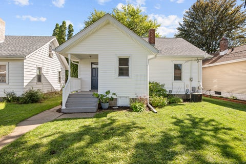 Tiny photo for 2321 30th Street, Moline, IL 61265 (MLS # 12769278)