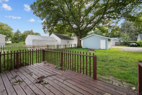 Tiny photo for 2925 BELLEVUE Avenue, Bettendorf, IA 52722 (MLS # 12746140)