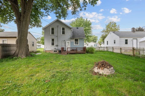 Tiny photo for 2925 BELLEVUE Avenue, Bettendorf, IA 52722 (MLS # 12746140)