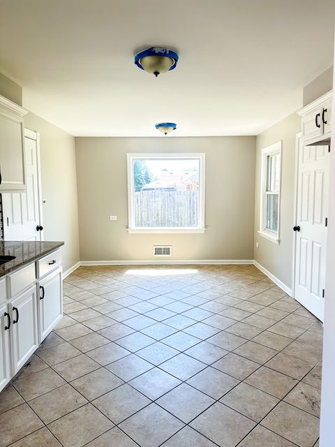 Tiny photo for 9405 S 76th Court, Hickory Hills, IL 60457 (MLS # 12442890)