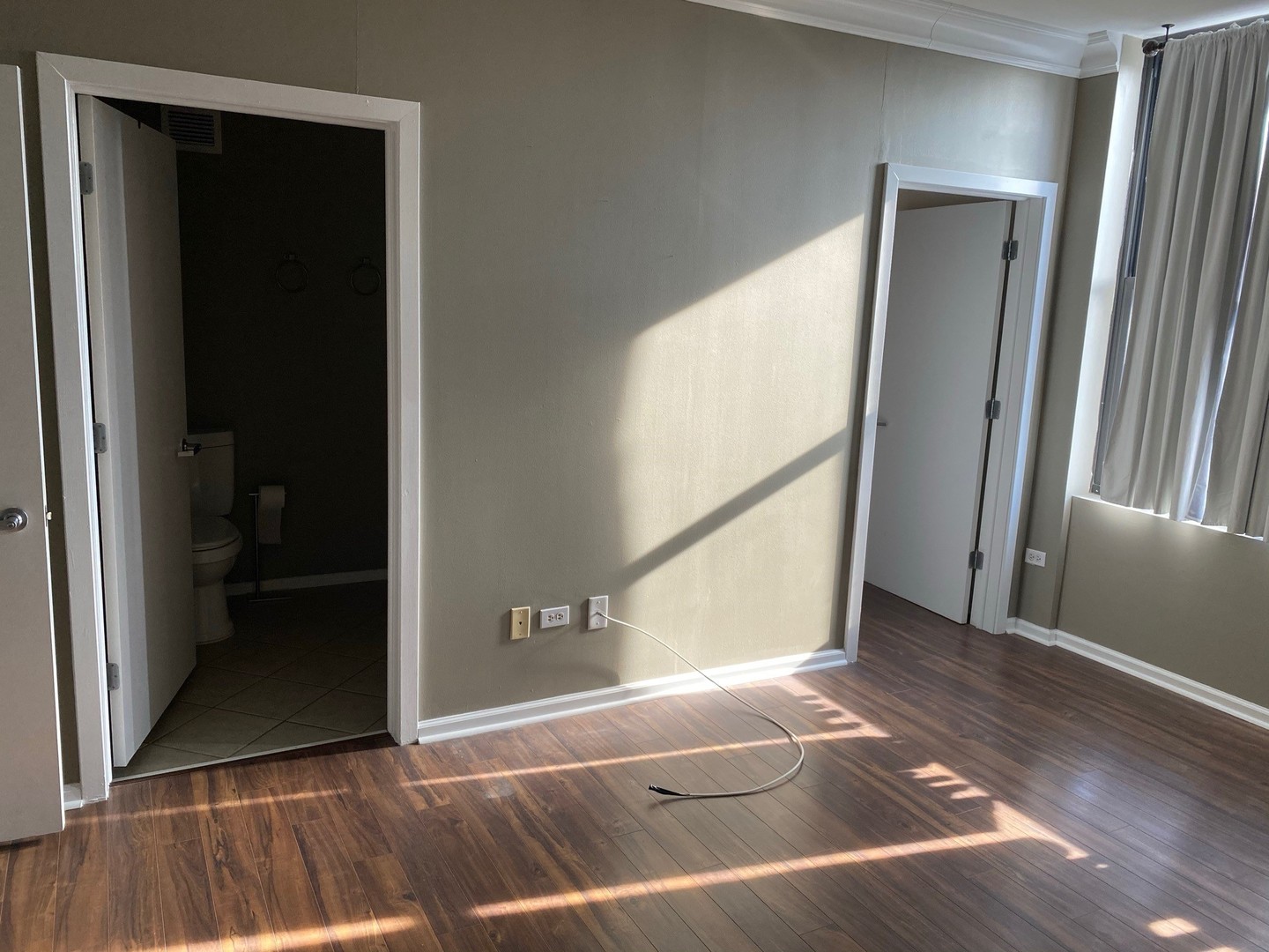 330 N Jefferson Street 1305