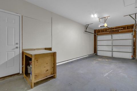 Tiny photo for 272 E Wrightwood Avenue, Glendale Heights, IL 60139 (MLS # 12595935)