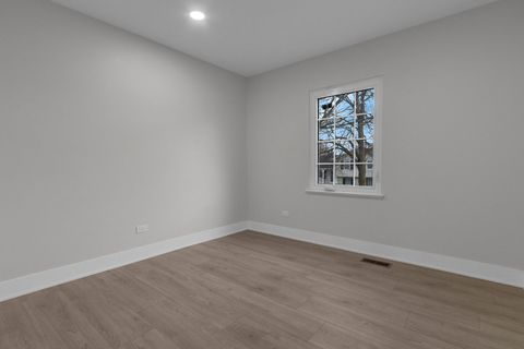 Tiny photo for 272 E Wrightwood Avenue, Glendale Heights, IL 60139 (MLS # 12595935)