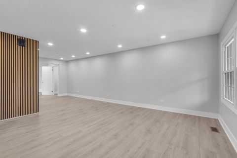 Tiny photo for 272 E Wrightwood Avenue, Glendale Heights, IL 60139 (MLS # 12595935)