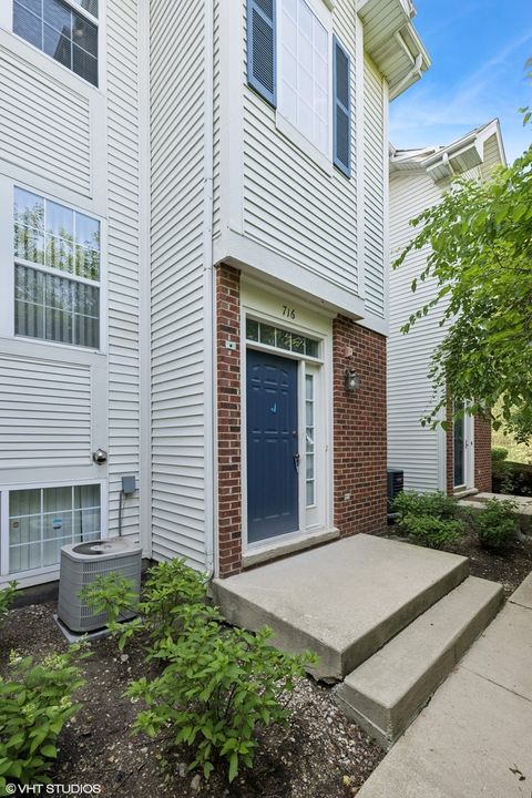 Photo of 716 River Mill Parkway, Wheeling, IL 60090 (MLS # 12407500)