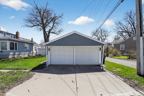 Tiny photo for 18504 Wentworth Avenue, Lansing, IL 60438 (MLS # 12518384)