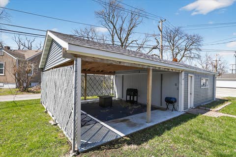 Tiny photo for 18504 Wentworth Avenue, Lansing, IL 60438 (MLS # 12518384)