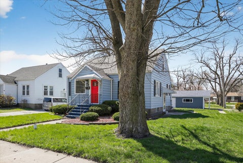 Tiny photo for 18504 Wentworth Avenue, Lansing, IL 60438 (MLS # 12518384)