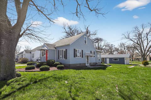 Tiny photo for 18504 Wentworth Avenue, Lansing, IL 60438 (MLS # 12518384)