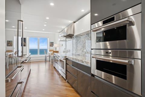 Tiny photo for 161 E Chicago Avenue #38A, Chicago, IL 60611 (MLS # 12690324)